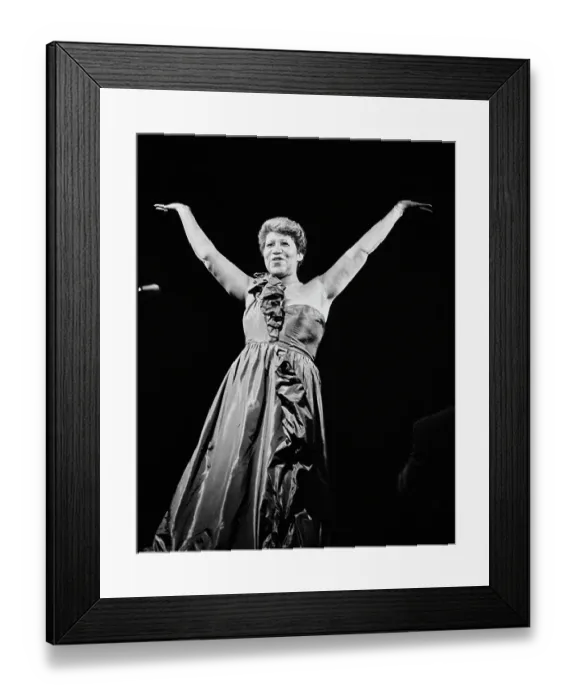 Framed Print : Aretha On Stage Framed Print : Aretha On Stage