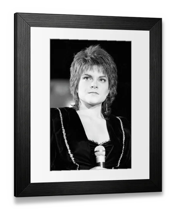 Framed Print : Photo of Roseanne Cash