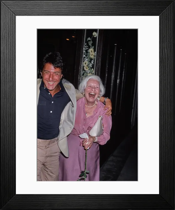 Framed Print : Dustin Hoffman & Lillian Hoffman Framed Print : Dustin Hoffman & Lillian Hoffman