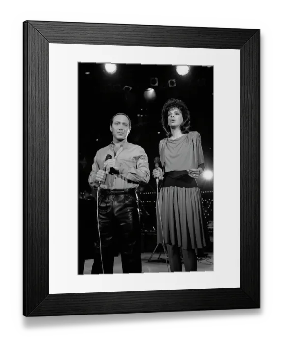 Framed Print : Paul Anka And Marilyn McCoo Framed Print : Paul Anka And Marilyn McCoo