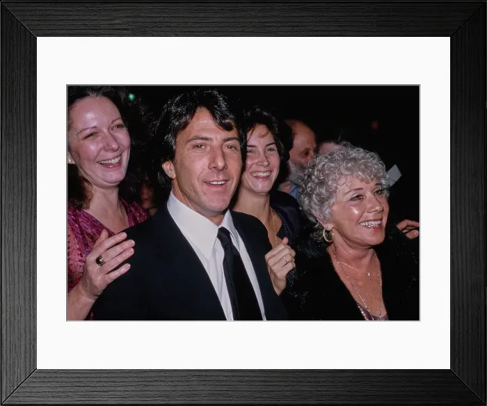 Framed Print : Dustin Hoffman, Lisa Hoffman & Lillian Hoffman Framed Print : Dustin Hoffman, Lisa Hoffman & Lillian Hoffman