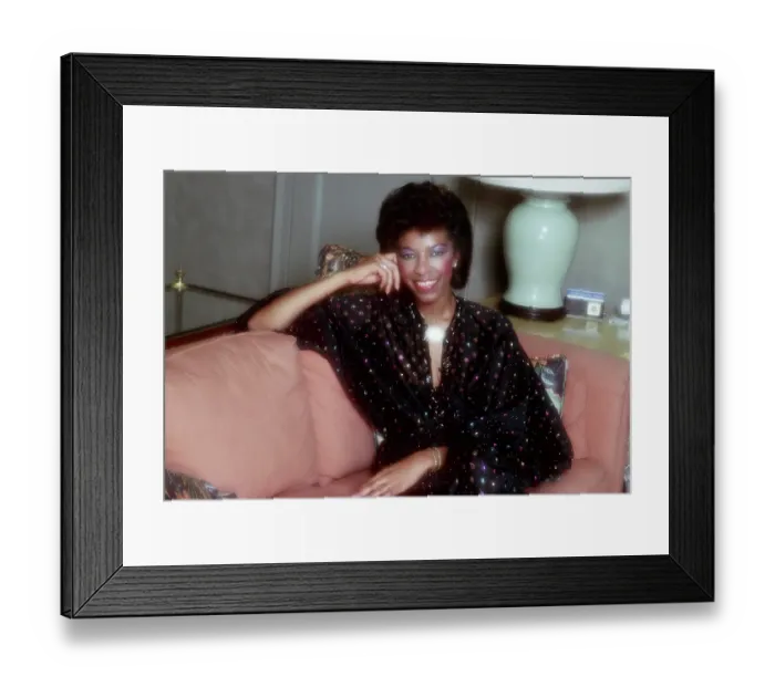 Framed Print : Photo of Natalie Cole Framed Print : Photo of Natalie Cole
