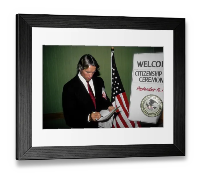 Framed Print : Arnold Schwarzenegger Framed Print : Arnold Schwarzenegger