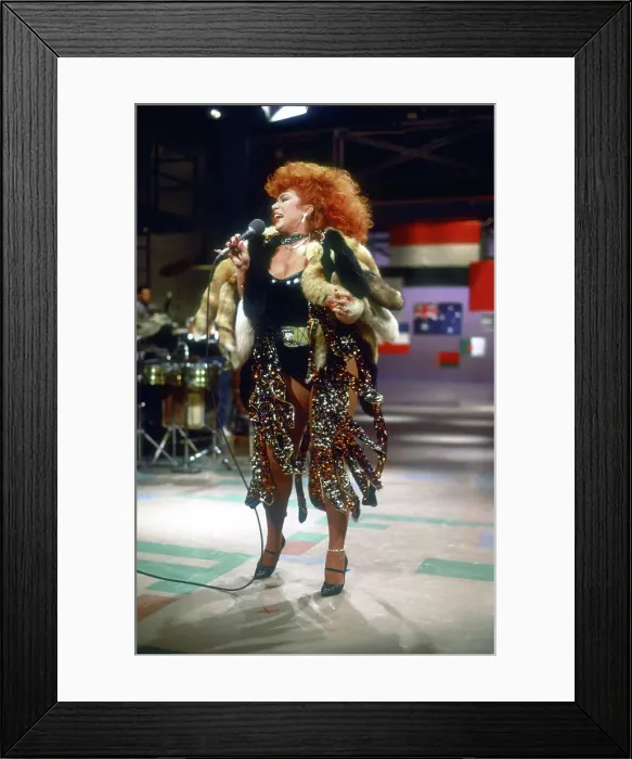 Framed Print : Iris Chacon Framed Print : Iris Chacon