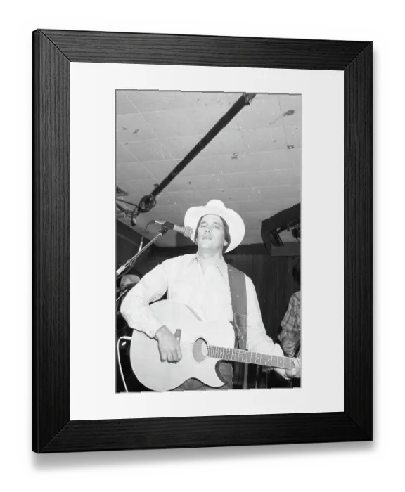 Framed Print : Photo of George Strait Framed Print : Photo of George Strait