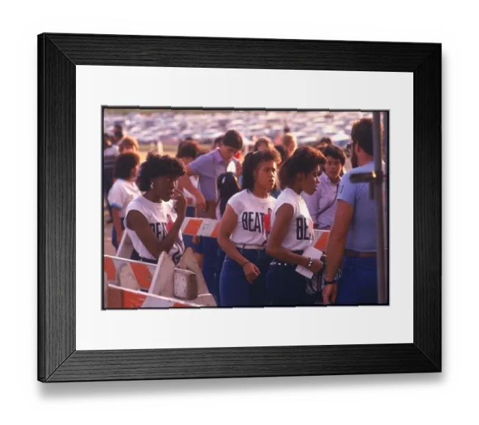 Framed Print : Beat It. Fans at Texas Stadium in Dallas during The Jacksons Victory Tour, 13th July 1984 Framed Print : Beat It. Fans at Texas Stadium in Dallas during The Jacksons Victory Tour, 13th July 1984