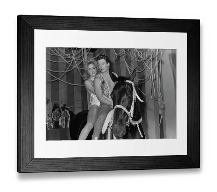 Framed Print : Jane Krakowski & Adam Storke Framed Print : Jane Krakowski & Adam Storke