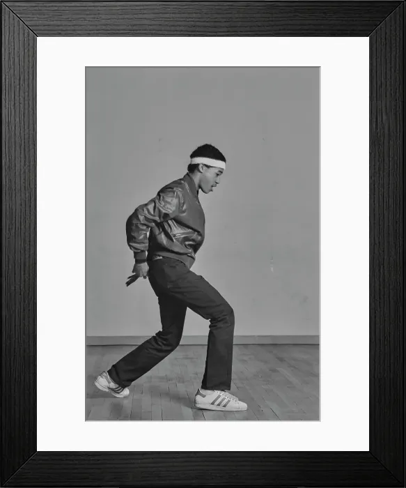 Framed Print : Breaking Moves - Top Rock Framed Print : Breaking Moves - Top Rock