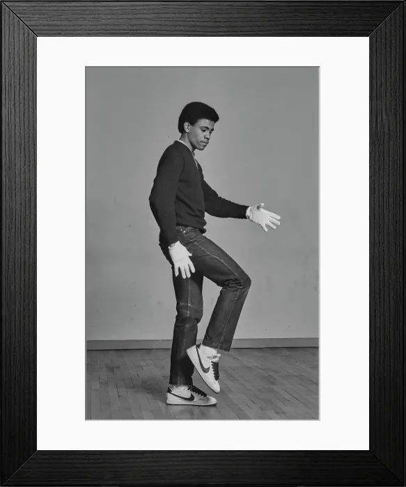 Framed Print : Breaking Moves - Top Rock Framed Print : Breaking Moves - Top Rock