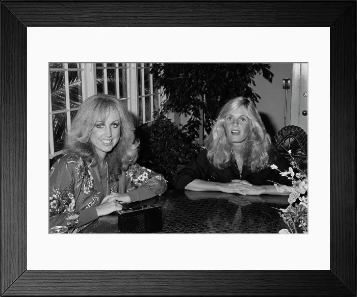 Framed Print : Kim Carnes, American Singer & Songwriter Framed Print : Kim Carnes, American Singer & Songwriter