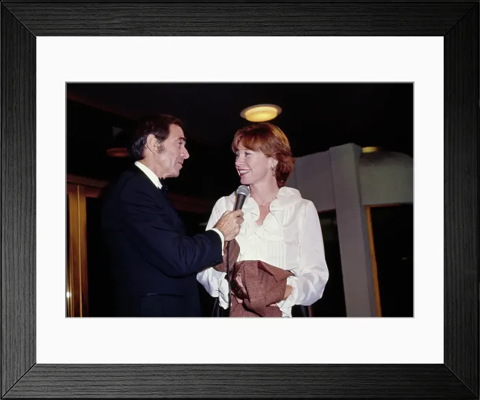 Framed Print : Army Archerd & Shirley MacLaine Framed Print : Army Archerd & Shirley MacLaine