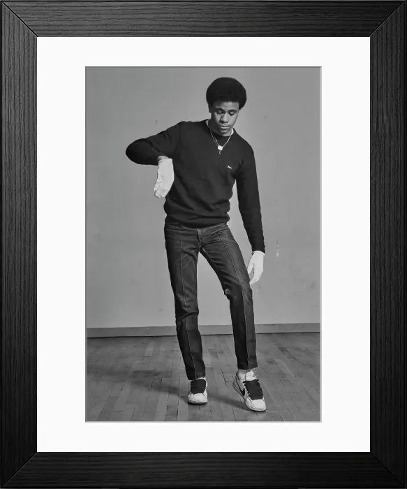 Framed Print : Breaking Moves - Top Rock Framed Print : Breaking Moves - Top Rock