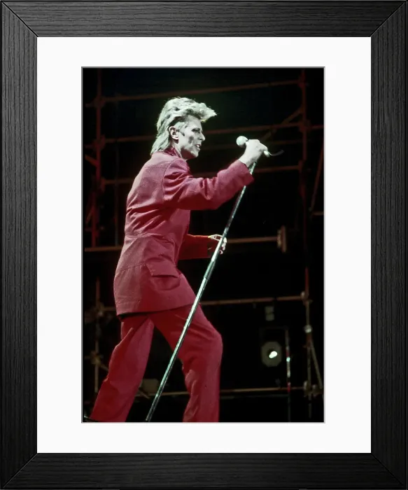 Framed Print : David Bowie Performing