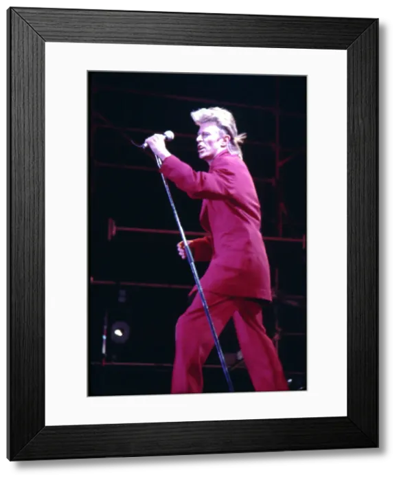 Framed Print : David Bowie Performing