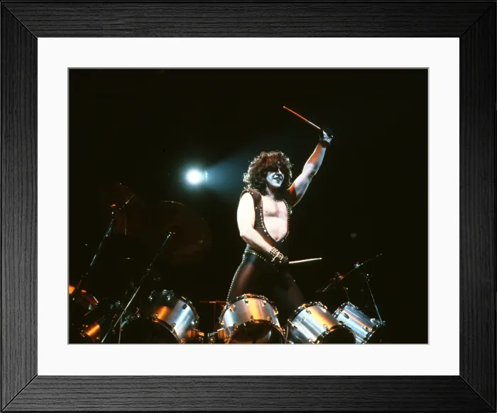 Framed Print : Kiss Performing Framed Print : Kiss Performing