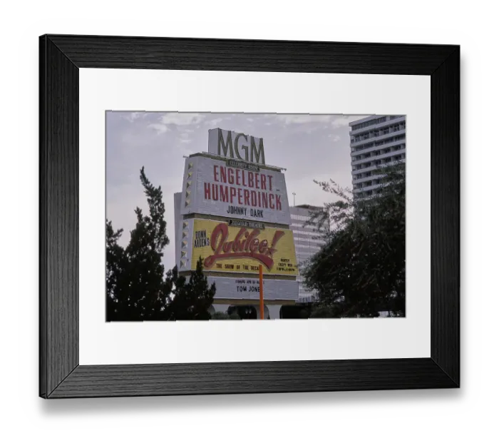 Framed Print : Humperdinck Plays Vegas Framed Print : Humperdinck Plays Vegas