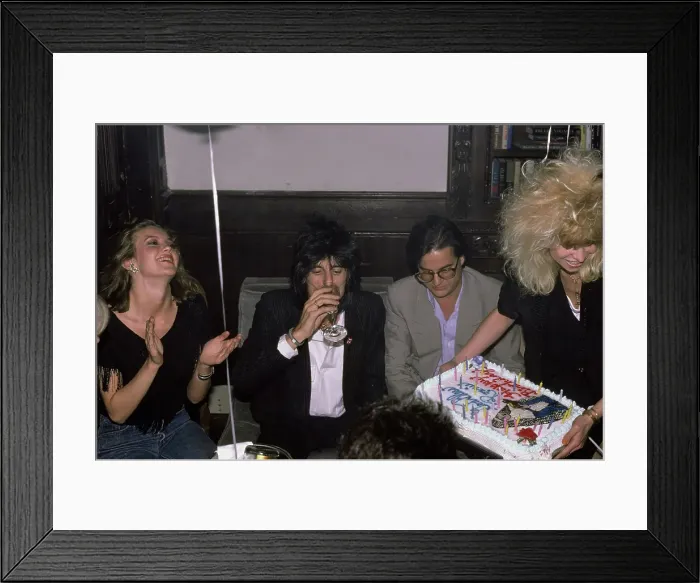 Framed Print : Ron And Jo Wood Attend Mick Jagger's 42nd Birthday Party Framed Print : Ron And Jo Wood Attend Mick Jagger's 42nd Birthday Party