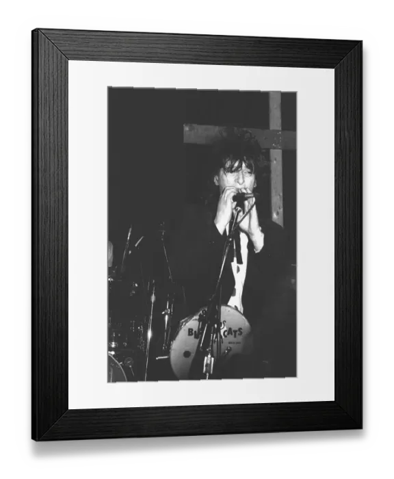 Framed Print : Photo of Johnny Thunders Framed Print : Photo of Johnny Thunders