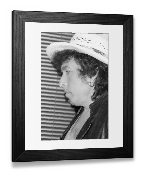 Framed Print : Bob Dylan Wearing A White Hat Framed Print : Bob Dylan Wearing A White Hat