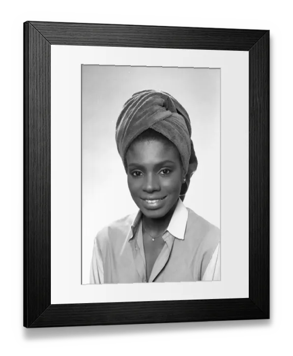 Framed Print : Sheryl Lee Ralph Portrait Session Framed Print : Sheryl Lee Ralph Portrait Session