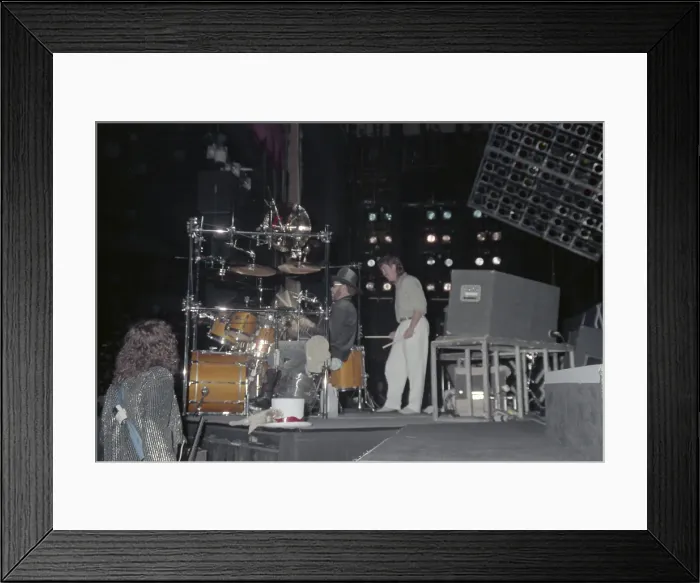 Framed Print : Hank Williams Jr. At The Universal Amphitheatre Framed Print : Hank Williams Jr. At The Universal Amphitheatre