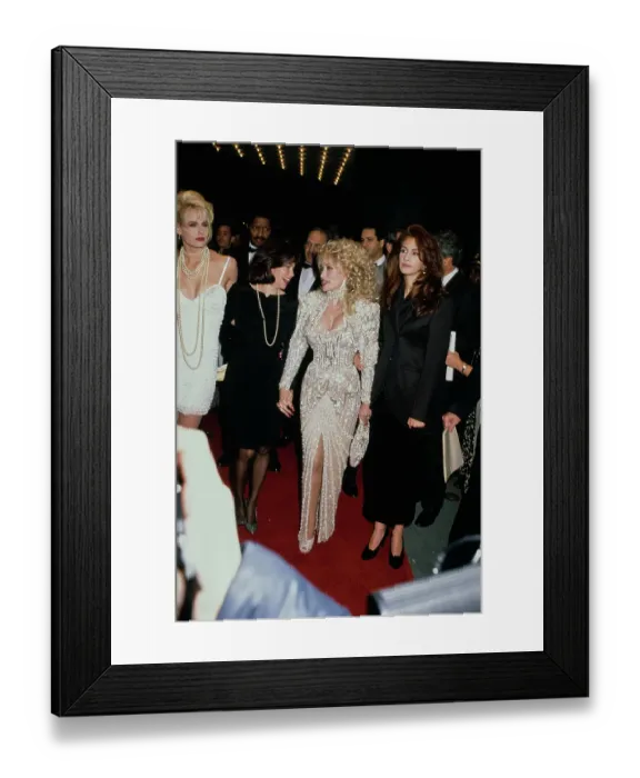 Framed Print : Daryl Hannah, Sally Field, Dolly Parton And Julia Roberts Attend Steel Magnolias Premiere