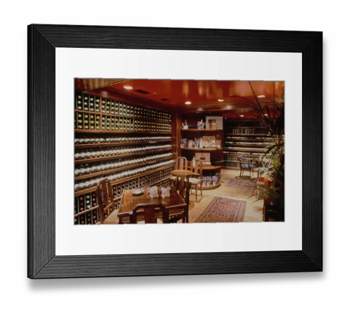 Framed Print : Hamilton's Cigar Bar, Beverly Hills Framed Print : Hamilton's Cigar Bar, Beverly Hills