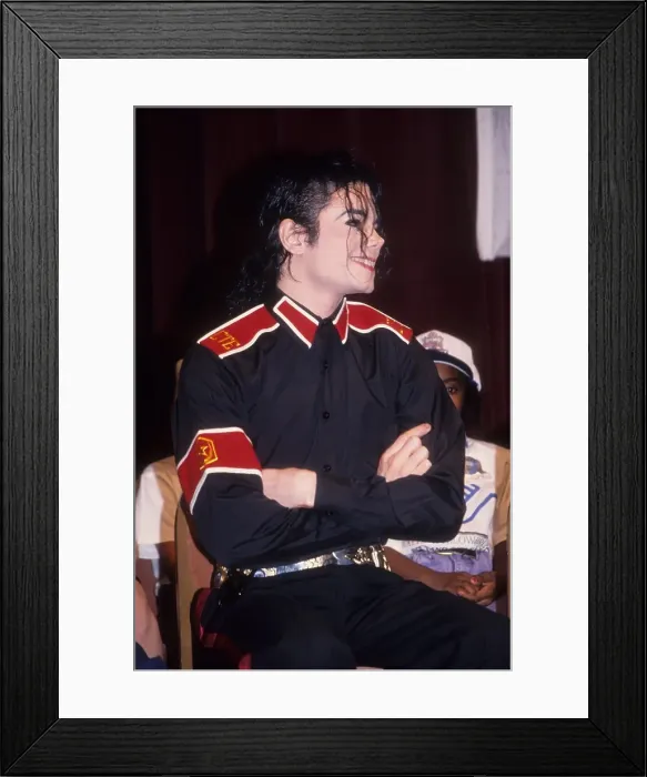 Framed Print : Pop Star Attends An Event Framed Print : Pop Star Attends An Event