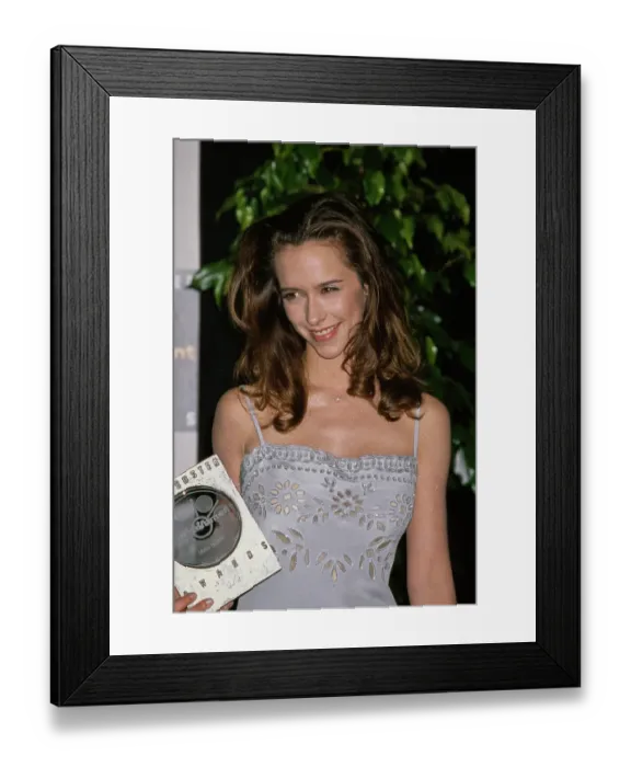 Framed Print : Jennifer Love Hewitt Wins At 4th Annual Blockbuster Entertainment Awards