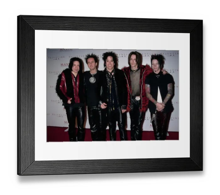Framed Print : Beautiful Creatures Attend Valentine After Party Framed Print : Beautiful Creatures Attend Valentine After Party