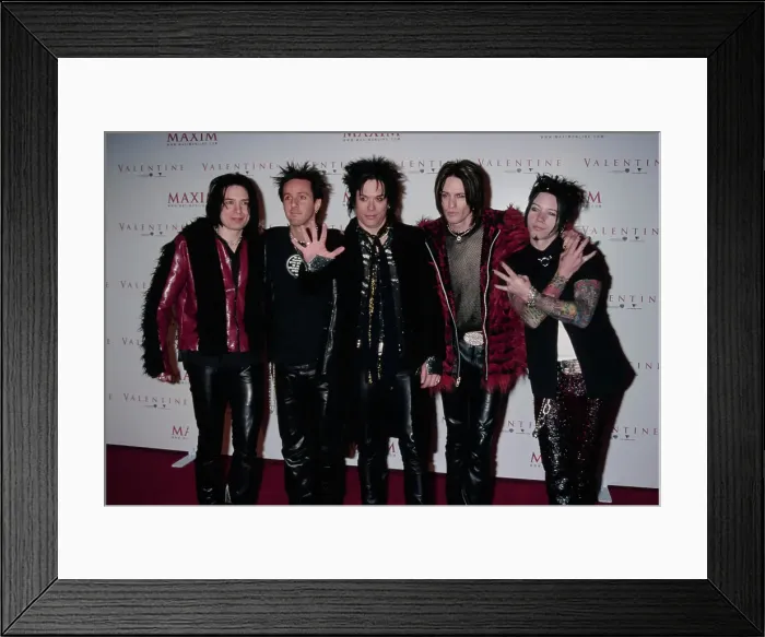Framed Print : Beautiful Creatures Attend Valentine After Party Framed Print : Beautiful Creatures Attend Valentine After Party