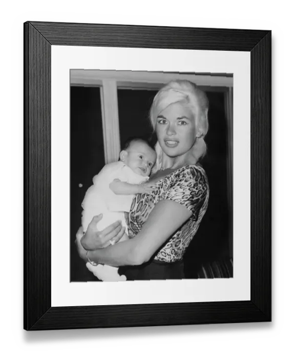 Framed Print : Jayne Mansfield With Baby Mariska Hargitay Framed Print : Jayne Mansfield With Baby Mariska Hargitay