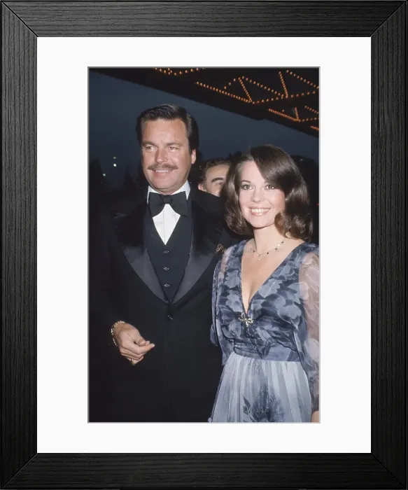 Framed Print : Natalie & Robert Framed Print : Natalie & Robert