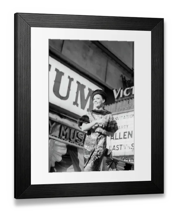 Framed Print : Natalie Wood Framed Print : Natalie Wood