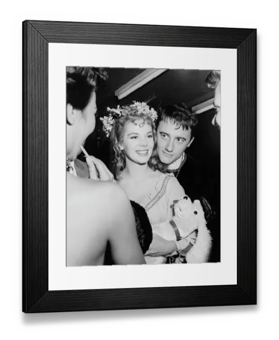 Framed Print : Natalie Wood & Robert Vaughn, 1956 Framed Print : Natalie Wood & Robert Vaughn, 1956