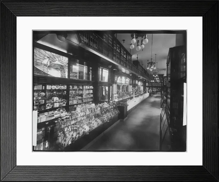 Framed Print : Penn Station IE Pennsylvania Station Arcade Framed Print : Penn Station IE Pennsylvania Station Arcade