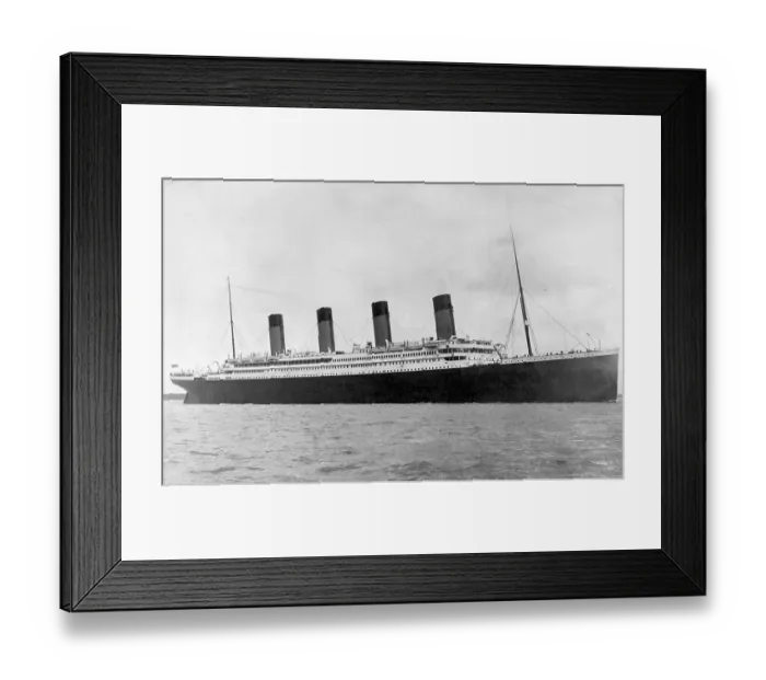Framed Print : RMS Titanic Sailing from Southampton Framed Print : RMS Titanic Sailing from Southampton