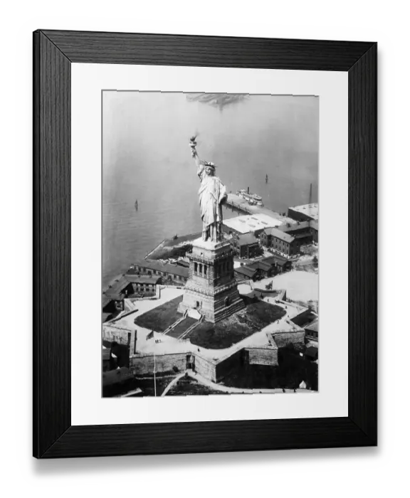 Framed Print : Statue of Liberty In New York City, New York Framed Print : Statue of Liberty In New York City, New York