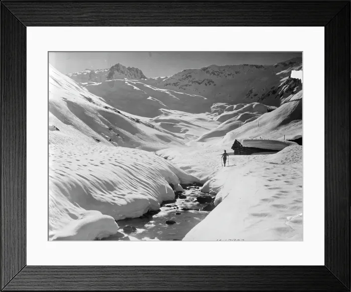 Framed Print : SKIING IN SWITZERLAND Framed Print : SKIING IN SWITZERLAND