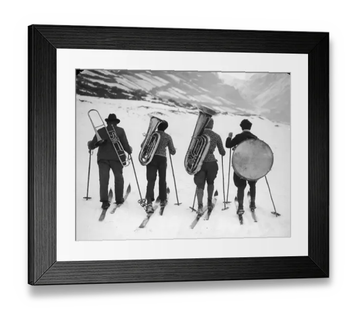 Framed Print : Travelling Musicians Framed Print : Travelling Musicians