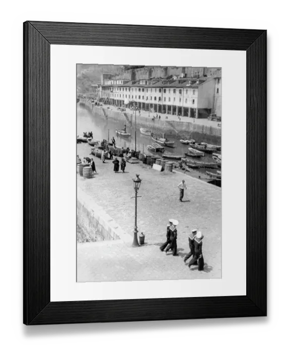 Framed Print : SAN SEBASTIAN SPAIN Framed Print : SAN SEBASTIAN SPAIN