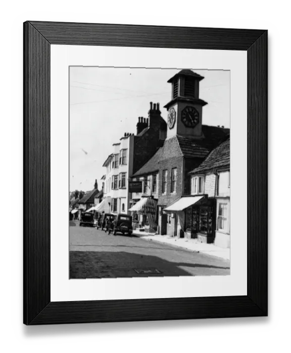 Framed Print : CLOCK TOWER Framed Print : CLOCK TOWER