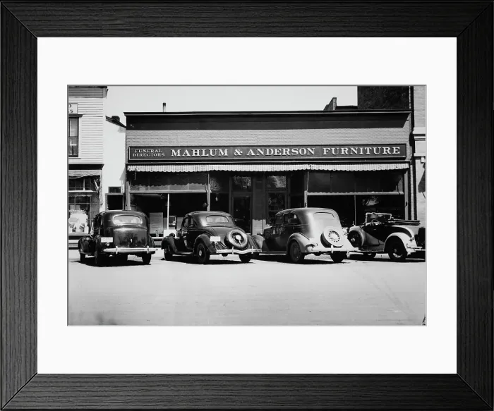 Framed Print : Mahlum & Anderson Funeral Parlour Framed Print : Mahlum & Anderson Funeral Parlour
