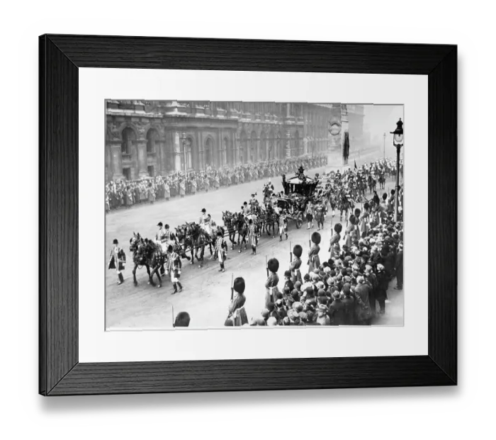 Framed Print : ROYAL GUARDS Framed Print : ROYAL GUARDS