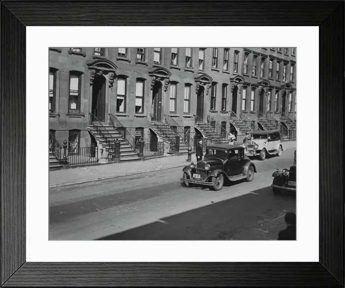 Framed Print : Street Scene, New York Framed Print : Street Scene, New York