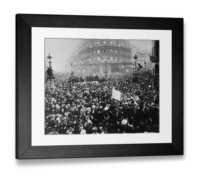 Framed Print : First World War - French Celebrate Armistice Framed Print : First World War - French Celebrate Armistice
