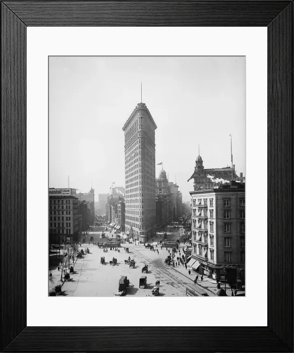 Framed Print : Flatiron Building Framed Print : Flatiron Building