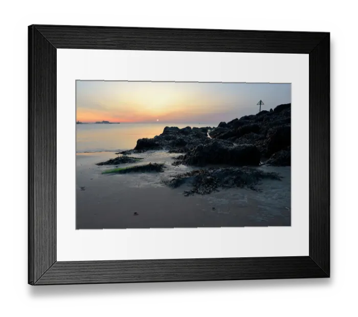 Framed Print : Afterglow. Sunrise over Clacton beach, with Clacton pier Framed Print : Afterglow. Sunrise over Clacton beach, with Clacton pier