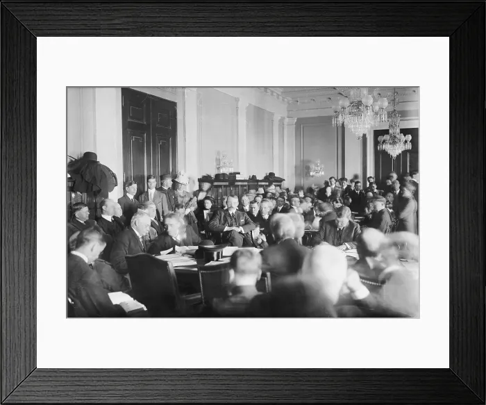 Framed Print : Courtroom Scene for Titanic Tragedy Framed Print : Courtroom Scene for Titanic Tragedy