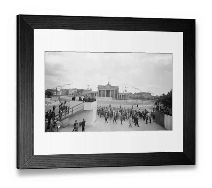 Framed Print : John Kennedy at the Brandenburg Gate Framed Print : John Kennedy at the Brandenburg Gate